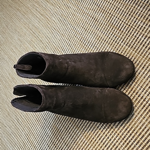 Clark's Booties - Picture 13 of 13